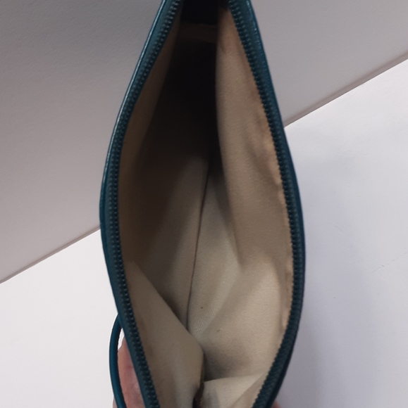 Coach oversized, leather side zipper wristlet in brilliant turquoise - Picture 6 of 6